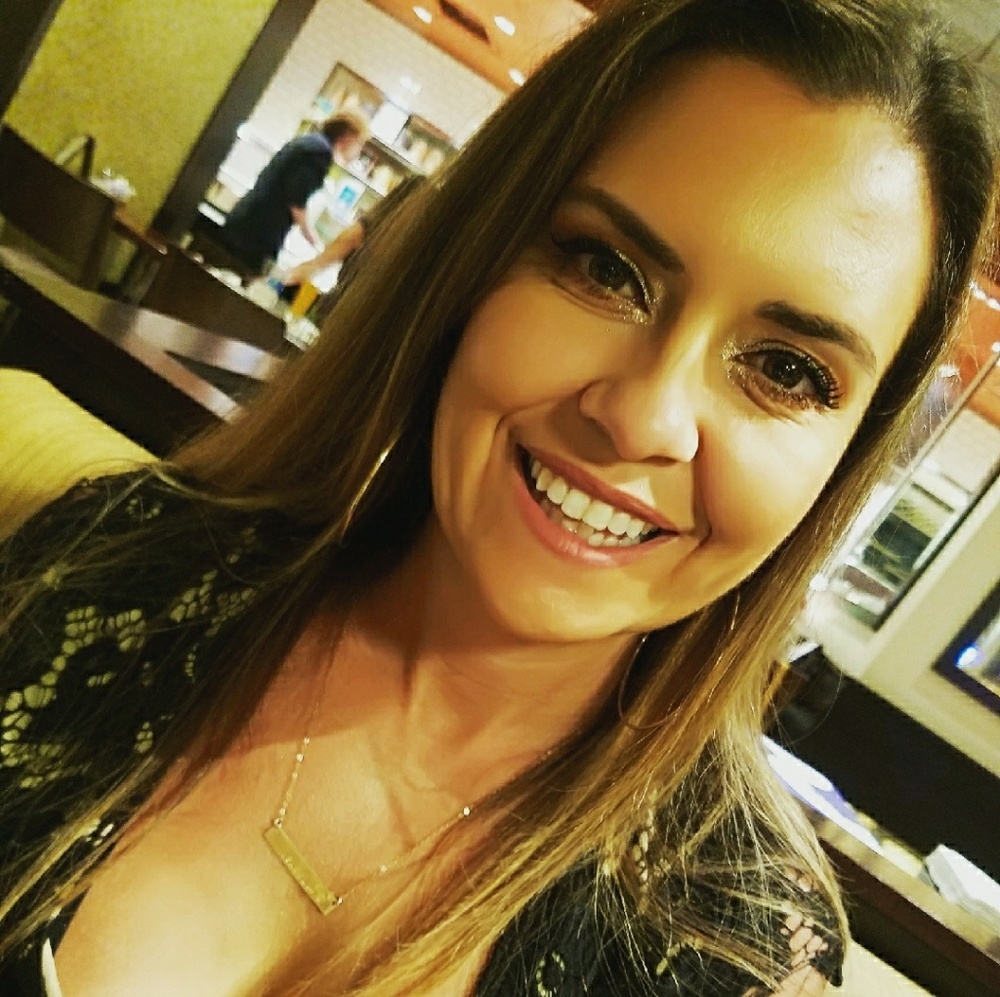 Meet your Posher, Olivia